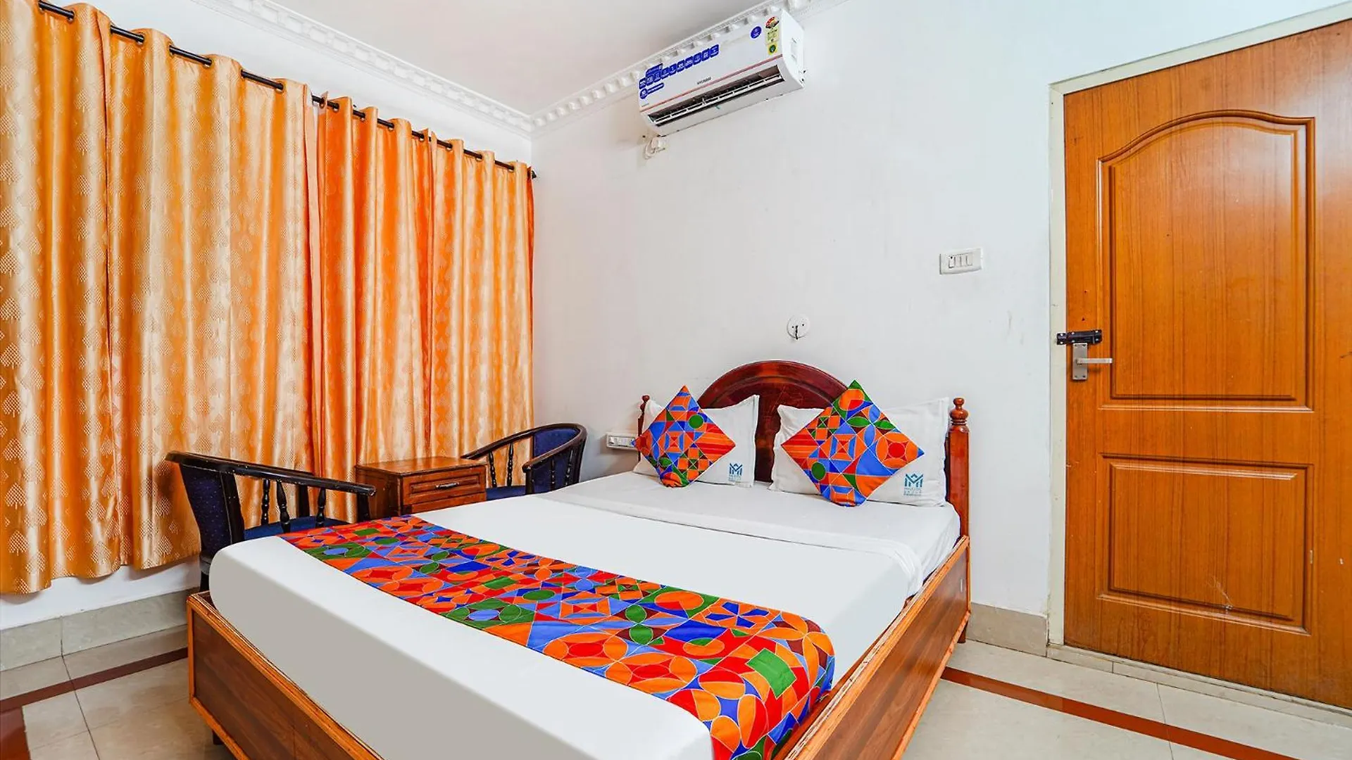 *** Hotel Fabexpress Majestic Inn Thiruvananthapuram India