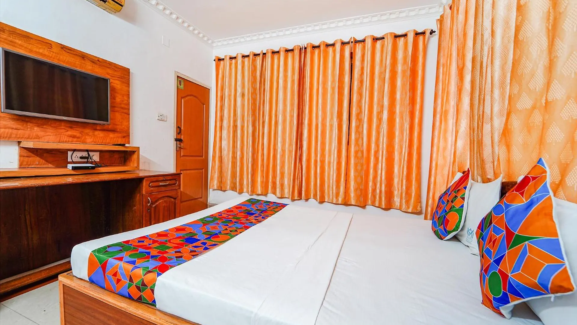 Fabexpress Majestic Inn Thiruvananthapuram